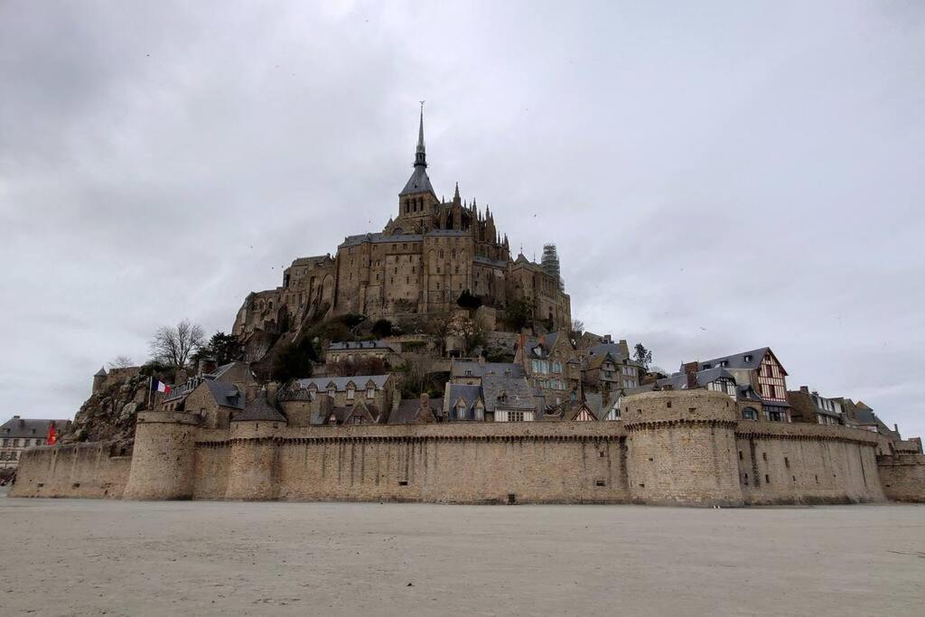 Gite La Mer, A La Campagne En Normandie, Proche Du Mont St Michel Lolif Kültér fotó